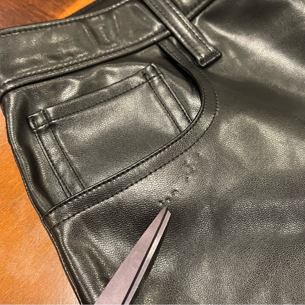 NEW Abercrombie & Fitch The 90s Straight Ultra High Rise Faux Leather Pant 28/6 - Picture 15 of 16